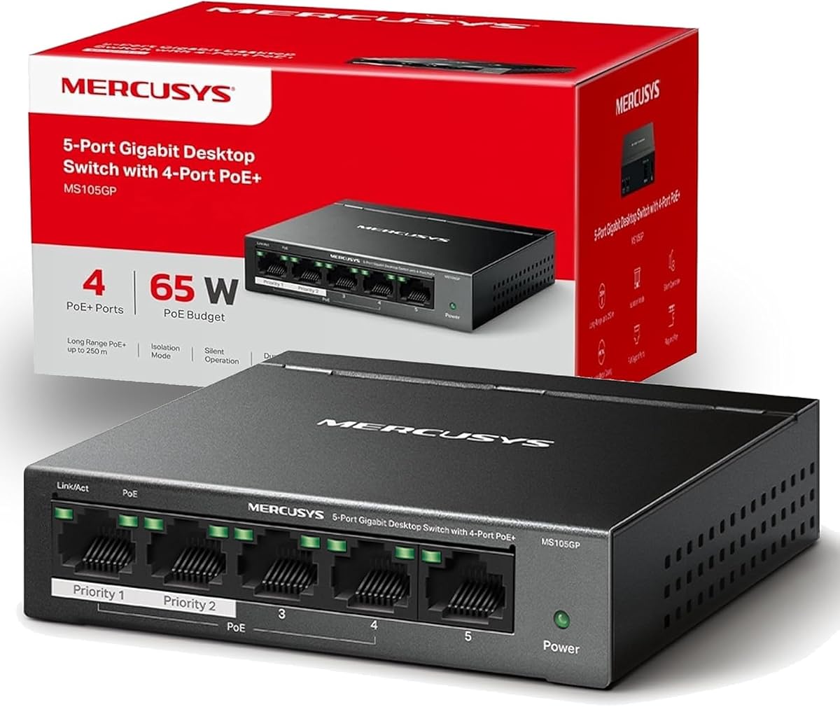 Switch PoE+ noir à cinq ports RJ45 posé sur une tablette de bois dans un espace extérieur abrité.