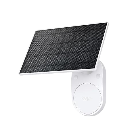 Panneau solaire Tapo A201 blanc avec support réglable et câble, fixé sur une façade extérieure.